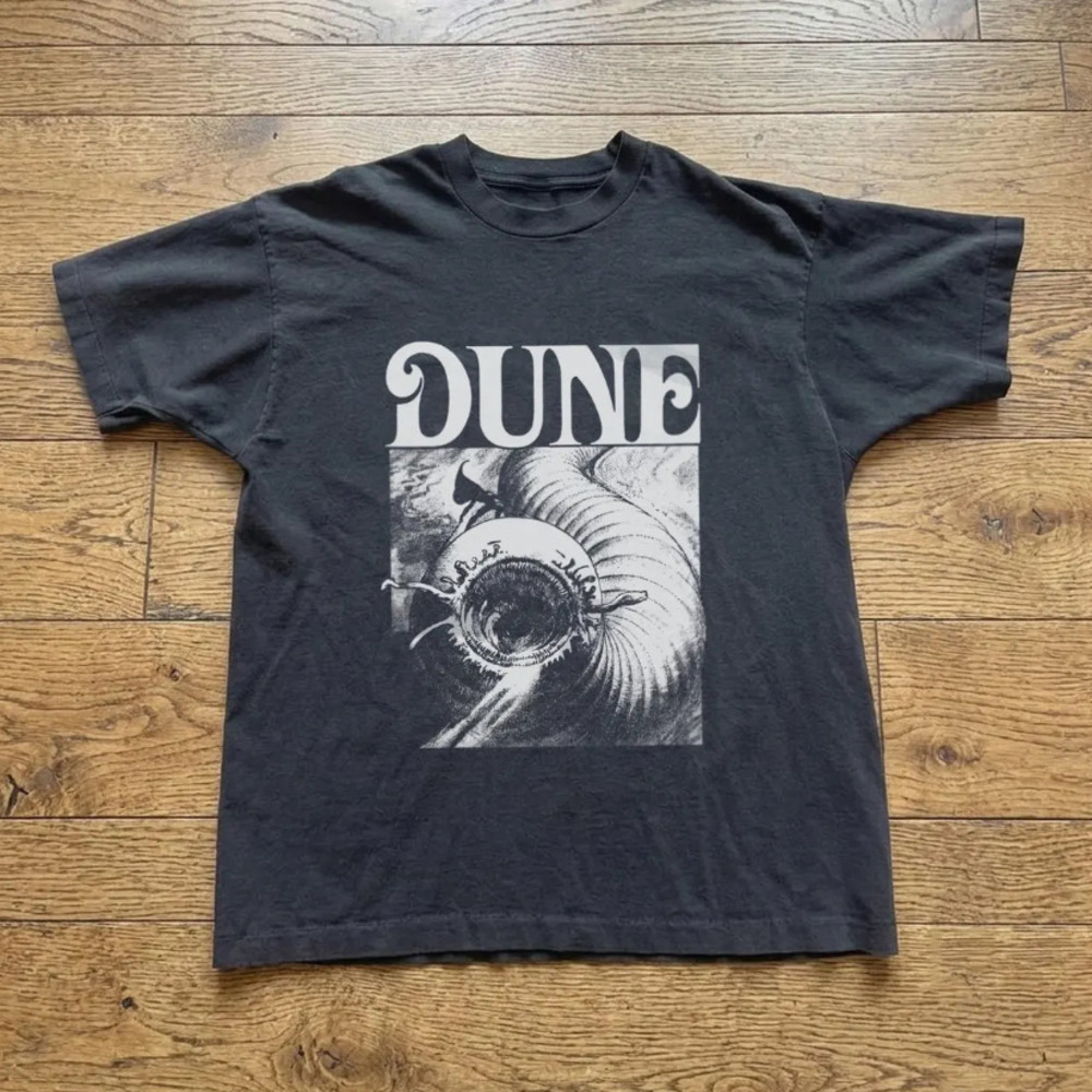Dune 90s Vintage Graphic Tee Unisex